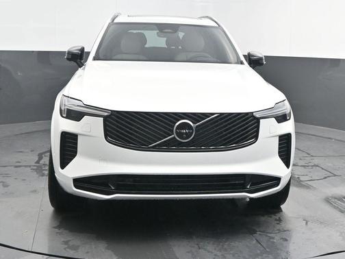 2026 Volvo XC90 B6 Ultra Dark Theme 7-Seater