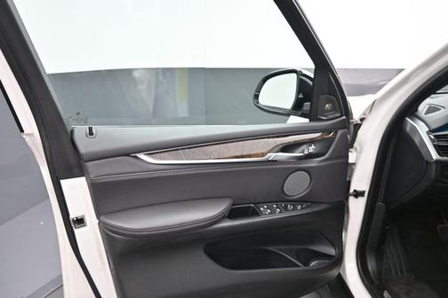 Alpine White 2017 BMW X5 xDrive35i