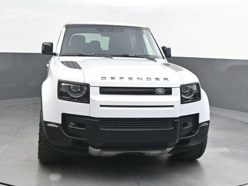 2022 Land Rover Defender 110 V8