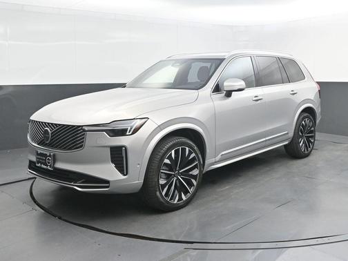 Silver 2025 Volvo XC90 B5 Plus