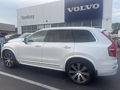2023 Volvo XC90 B6 Ultimate 7-Seater