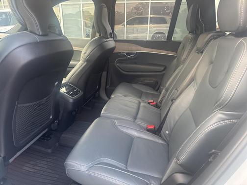 2023 Volvo XC90 B6 Ultimate 7-Seater