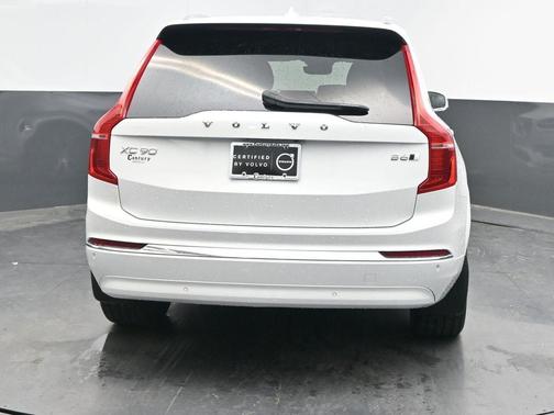 2023 Volvo XC90 B6 Ultimate 7-Seater