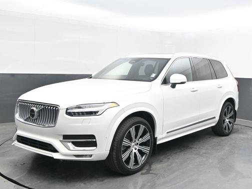 2023 Volvo XC90 B6 Ultimate 7-Seater
