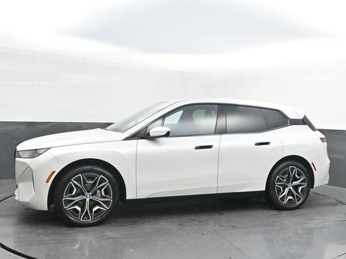 2026 BMW iX xDrive45