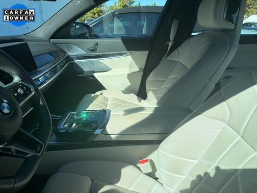 2023 BMW 760 760i xDrive