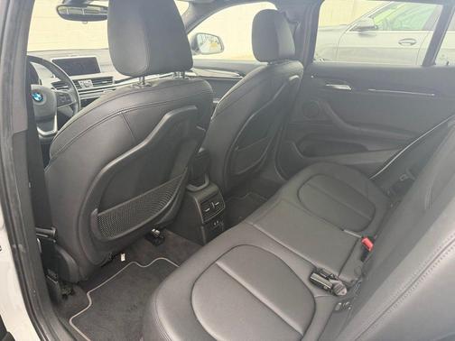 Glacier Silver Metallic 2020 BMW X2 sDrive28i