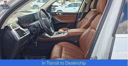 Mineral White Metallic 2024 BMW X7 xDrive40i