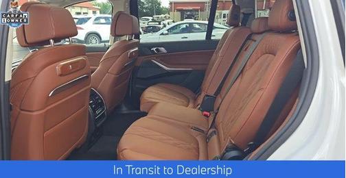 Mineral White Metallic 2024 BMW X7 xDrive40i