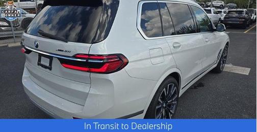 Mineral White Metallic 2024 BMW X7 xDrive40i