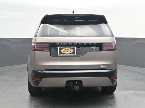 Lantau Bronze 2022 Land Rover Discovery P360 S R-Dynamic