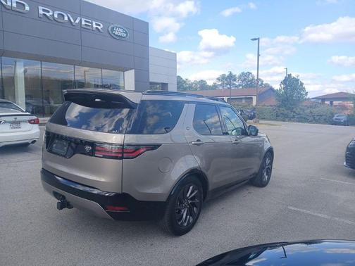 2022 Land Rover Discovery P360 S R-Dynamic