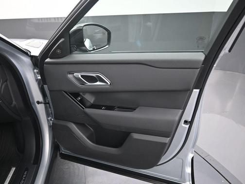 2025 Land Rover Range Rover Velar P250 Dynamic SE