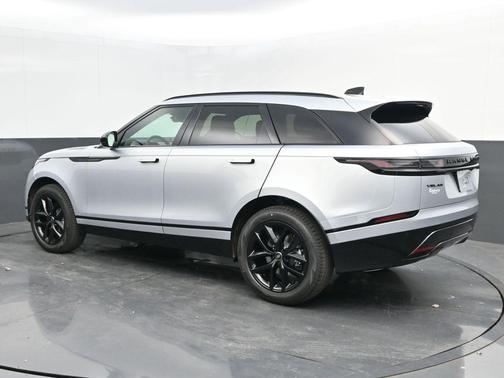2025 Land Rover Range Rover Velar P250 Dynamic SE