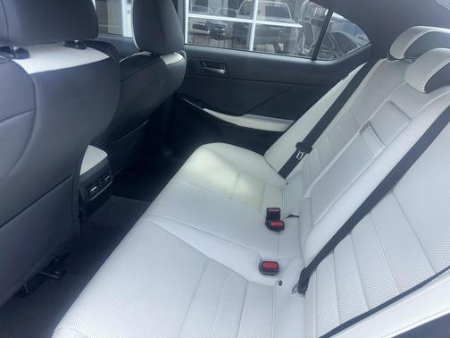 2022 Lexus IS 350 F Sport