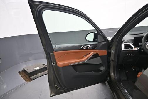 0C3D 2026 BMW X5 xDrive40i