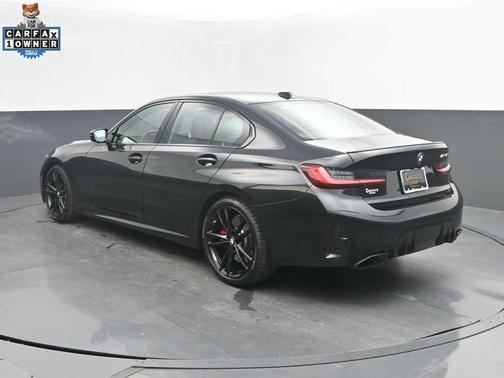 Black Sapphire Metallic 2024 BMW M340 i