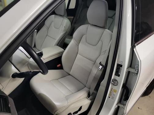 2023 Volvo XC90 B6 Plus 7-Seater