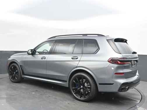 2026 BMW X7 M60i