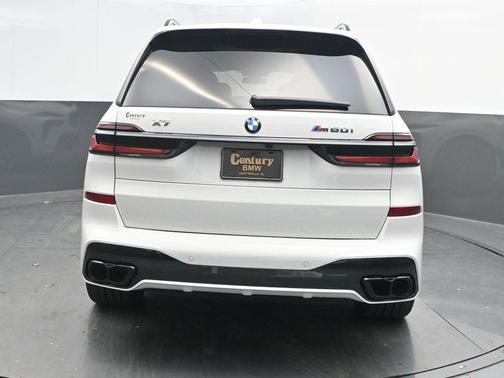 2026 BMW X7 M60i