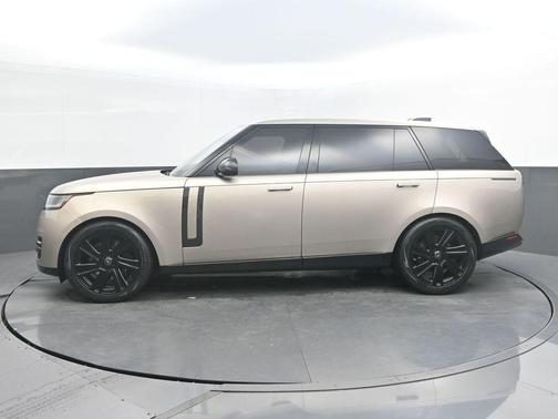 Batumi Gold 2023 Land Rover Range Rover P530 SE