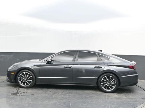 2022 Hyundai SONATA Limited