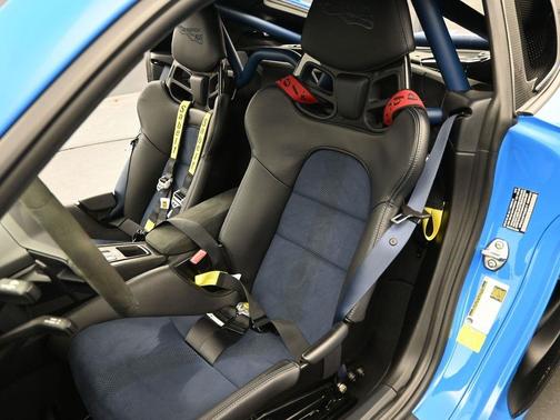 2023 Porsche 718 Cayman GT4 RS