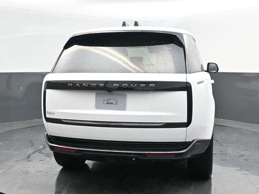 2025 Land Rover Range Rover P530 SE