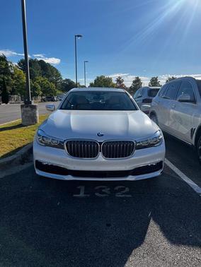 2018 BMW 740e xDrive iPerformance