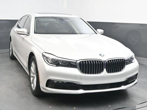 2018 BMW 740e xDrive iPerformance