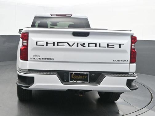 2025 Chevrolet Silverado 1500 Custom