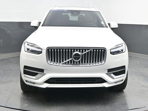 2024 Volvo XC90 B6 Plus Bright Theme 7-Seater