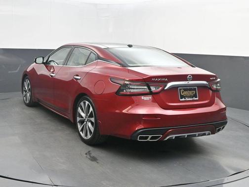 Scarlet Ember 2022 Nissan Maxima Platinum