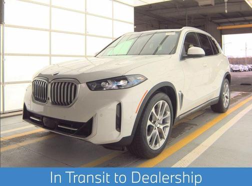 Mineral White Metallic 2024 BMW X5 xDrive40i