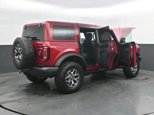 Ruby Red Metallic Tinted Clearcoat 2025 Ford Bronco Badlands