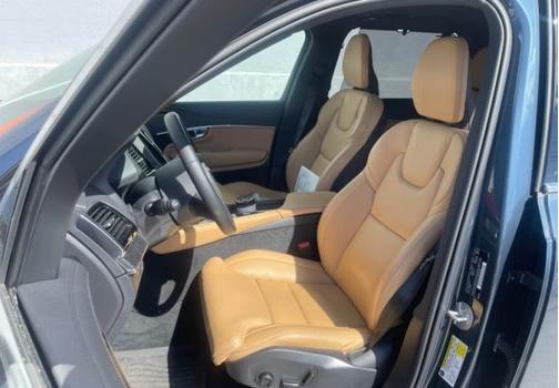 2024 Volvo XC90 Recharge Plug-In Hybrid T8 Ultimate Bright Theme 7-Seater