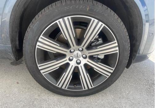 2024 Volvo XC90 Recharge Plug-In Hybrid T8 Ultimate Bright Theme 7-Seater