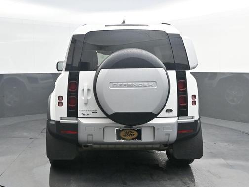 Fuji White 2022 Land Rover Defender 110 SE