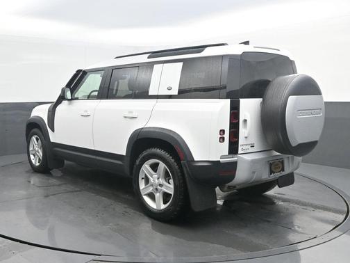 Fuji White 2022 Land Rover Defender 110 SE