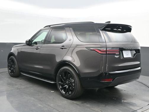 2025 Land Rover Discovery P300 Dynamic SE