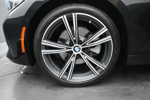 Black Sapphire Metallic 2021 BMW 330 i