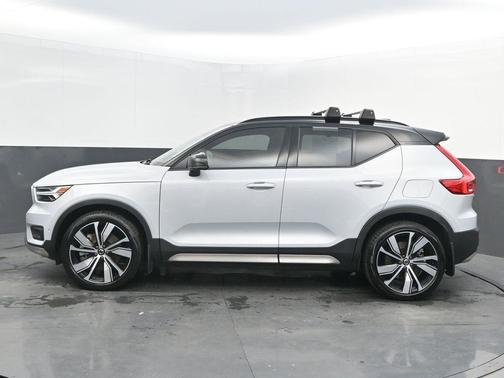 2022 Volvo XC40 Recharge Pure Electric P8 Twin Ultimate