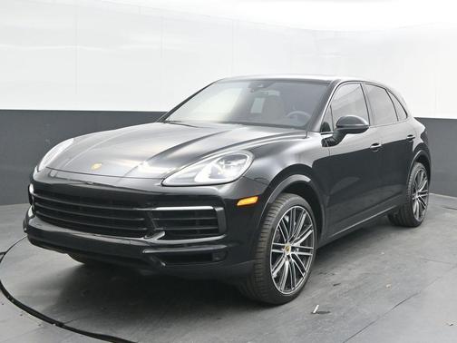 2022 Porsche Cayenne Base (Tiptronic)