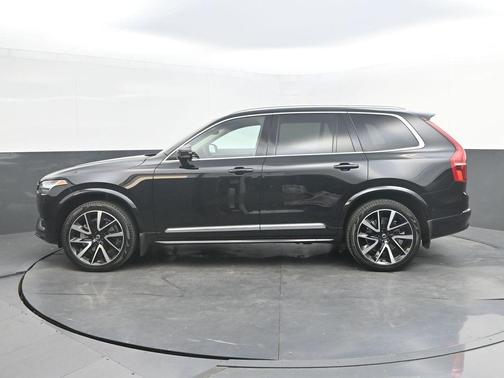 Onyx Black Metallic 2023 Volvo XC90 B6 Plus 7-Seater