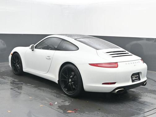 2016 Porsche 911 Carrera