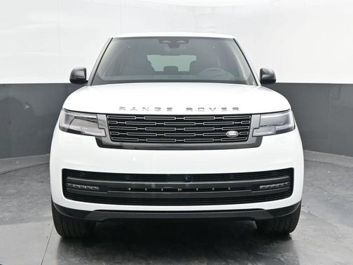 2025 Land Rover Range Rover P400 SE