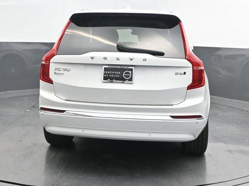 2024 Volvo XC90 B6 Ultimate Bright Theme 7-Seater