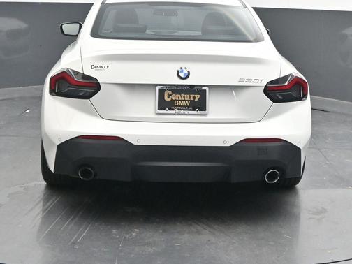 2022 BMW 230 i