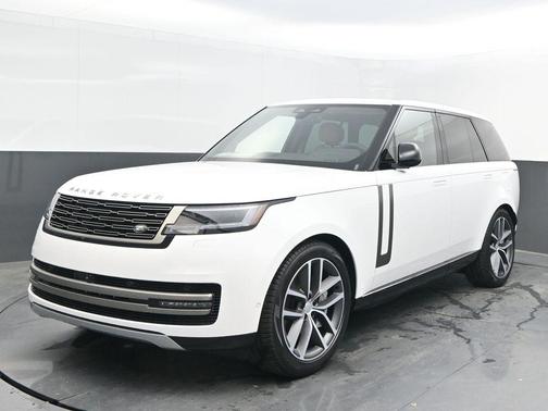 2025 Land Rover Range Rover P550e SE