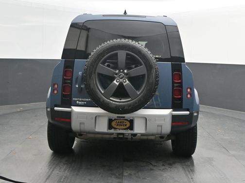 2025 Land Rover Defender P300